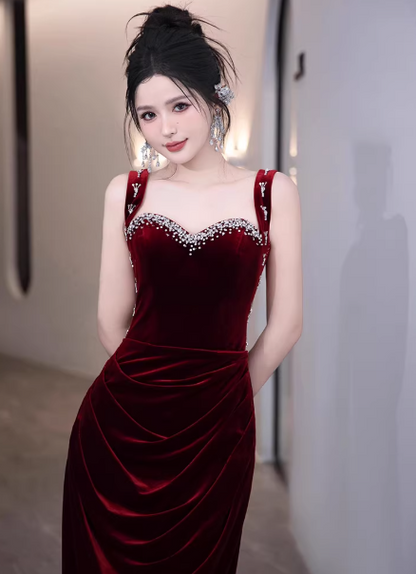 Robe de bal bordeaux chic à fines bretelles en velours, robe de soirée longue fourreau DP05288