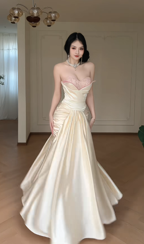 Chic Champagne Birthday Dress Sweetheart Satin Sheath Evening Dress Sleeveless Prom Dress DP05302