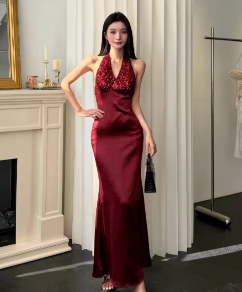 Chic Burgundy Prom Dress Backless Satin Birthday Dress Sheath Halter Long Evening Dress DP05322