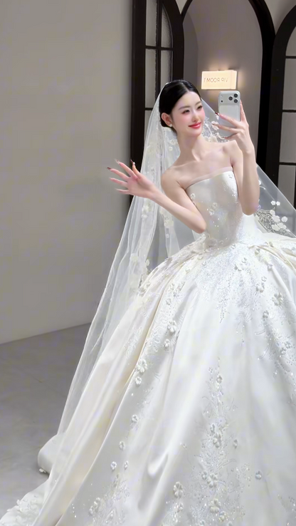 Simple A-Line Long Wedding Dress Strapless Satin Bridal Dress White Sleeveless Bridal Gown DP05329