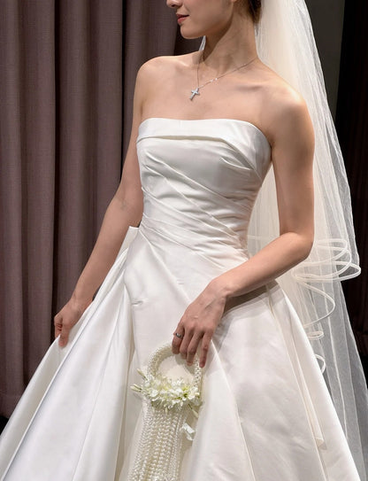 Chic A-Line Long Wedding Dress Strapless Satin Bridal Gowns White Sleeveless Bridal Dress DP05340