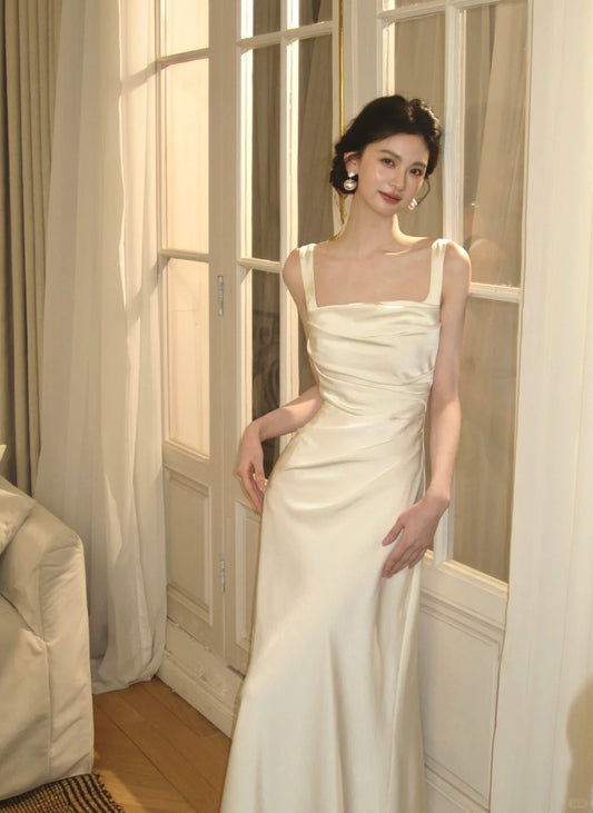 Elegantes weißes langes Abendkleid aus Satin mit Spaghettiträgern, Etui-Ballkleid, ärmelloses Party-Outfit DP05356