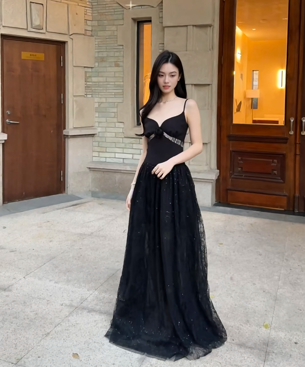 Chic Black Prom Dress A-Line Spaghetti Straps Tulle Long Evening Dress DP05367