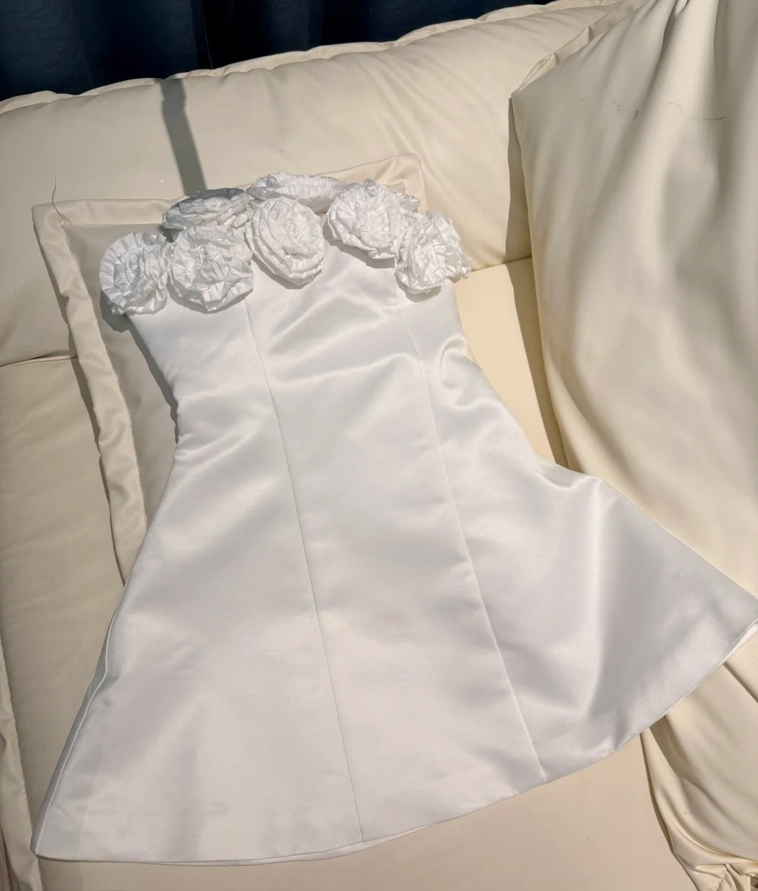 Simple White Party Dress Strapless A-line Birthday Dress Sleeveless Satin Cocktail Dress DP05395