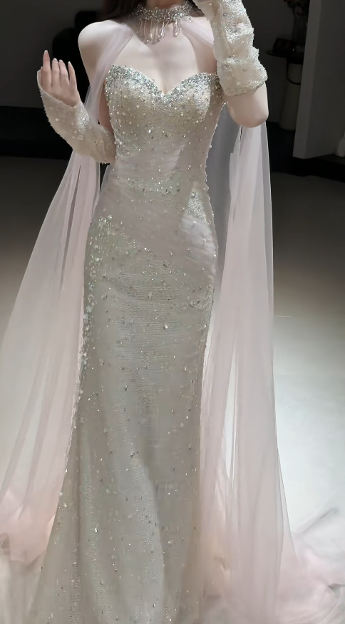 Zeitloses Sweetheart Brautkleid Etui Tüll Perlenbesetztes Brautkleid Ärmellos Champagner Brautkleider DP05399