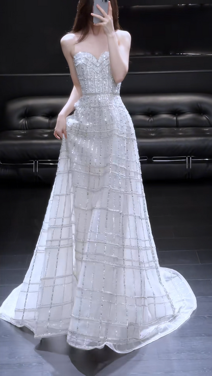Robe de mariée intemporelle pour femme, robe de mariée trapèze en tulle, perles et sequins, sans manches, blanc, robes de mariée DP05400