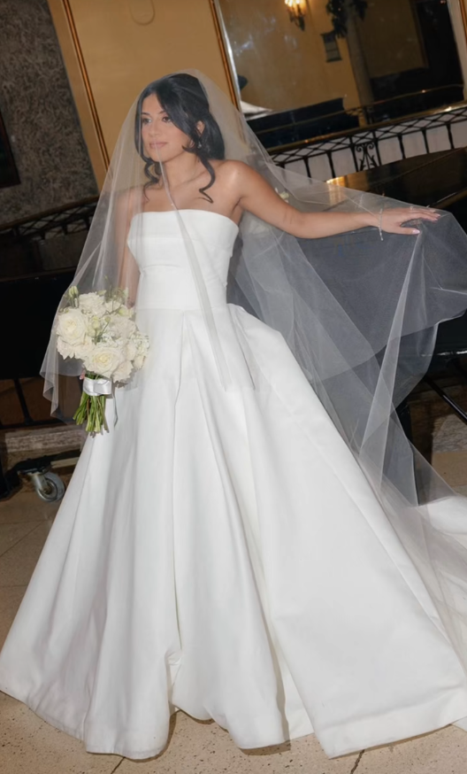 Simple Strapless A-Line Wedding Dress Satin Bridal Gown Sleeveless White Bridal Dress DP05457