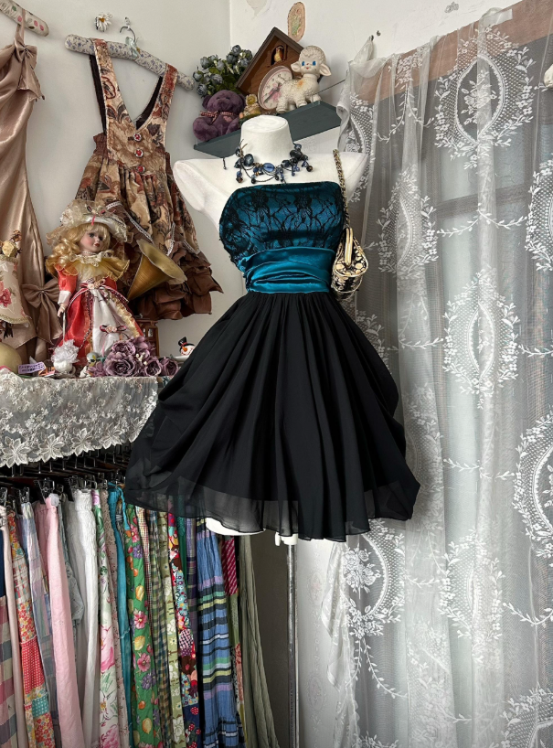 Sexy Strapless A-Line Birthday Dress Tulle Cocktail Dress Black Graduation Party Dress DP05483
