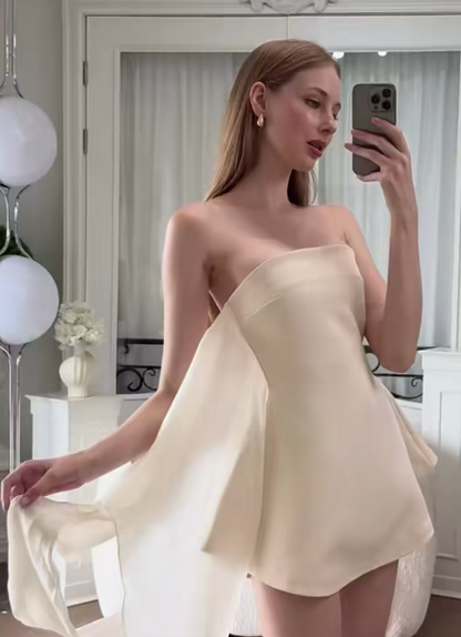 Elegantes weißes kurzes Ballkleid A-Linie Chiffon Geburtstagskleid Trägerloses Cocktailkleid DP05488
