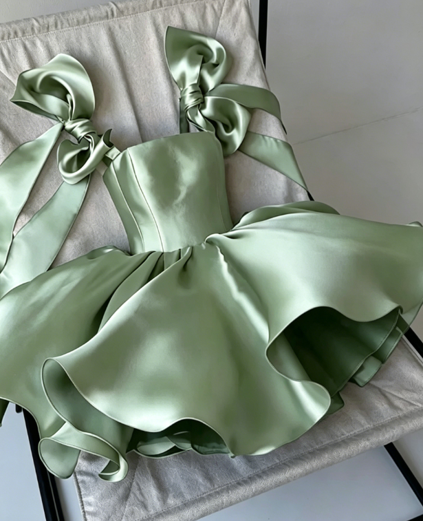 Elegant Spaghetti Straps A-Line Birthday Dress Satin Graduation Party Dress Purple Short Prom Dress  DP05506