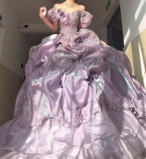 Chic Off-shoulder Ball Gown Sweet 16 Dress Tulle Long Prom Dress Lilac Quinceanera Dress DP05531