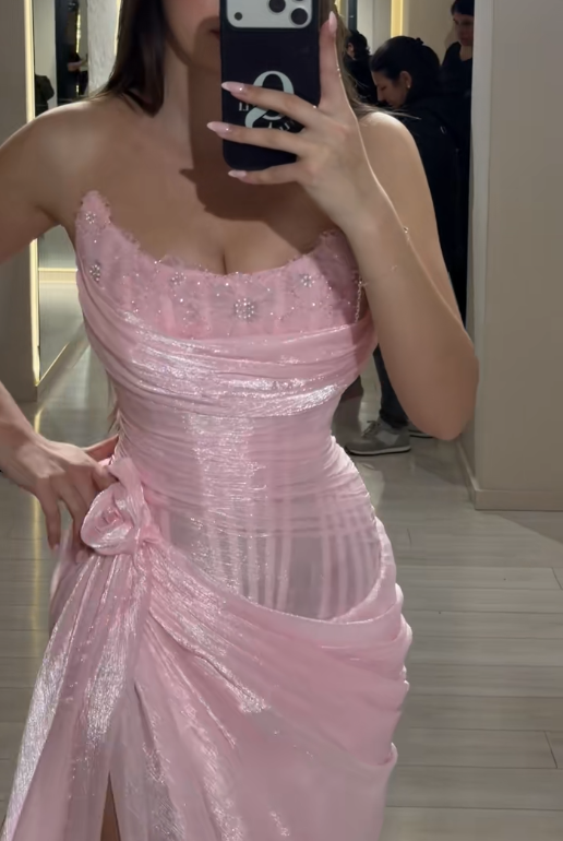 Elegantes trägerloses Etui-Abendkleid aus Chiffon in Rosa für den Abschlussball DP05535