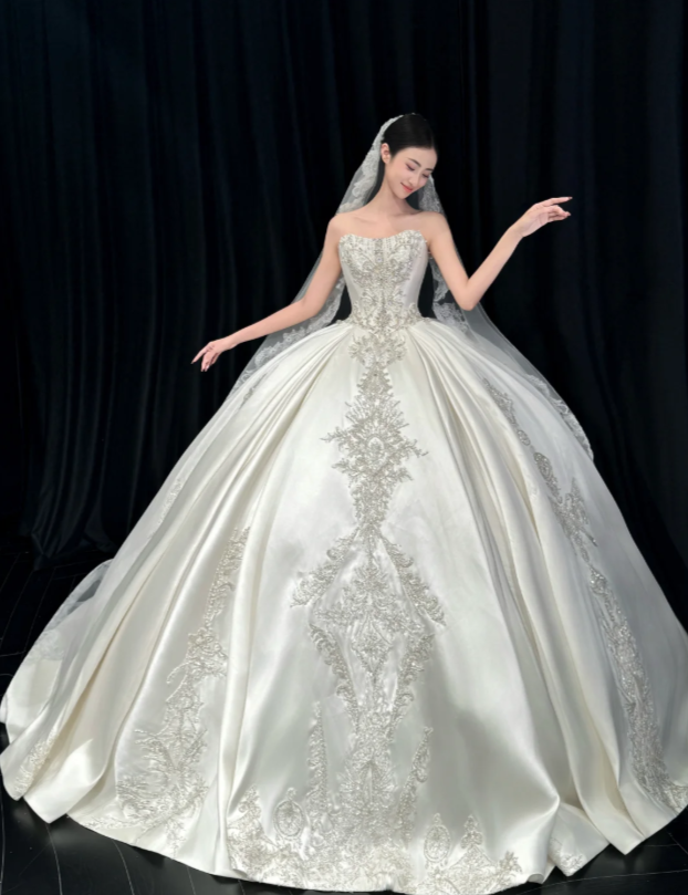 Elegant Strapless A-Line Wedding Dress Satin Appliques Bridal Gown White Bridal Dress DP05564