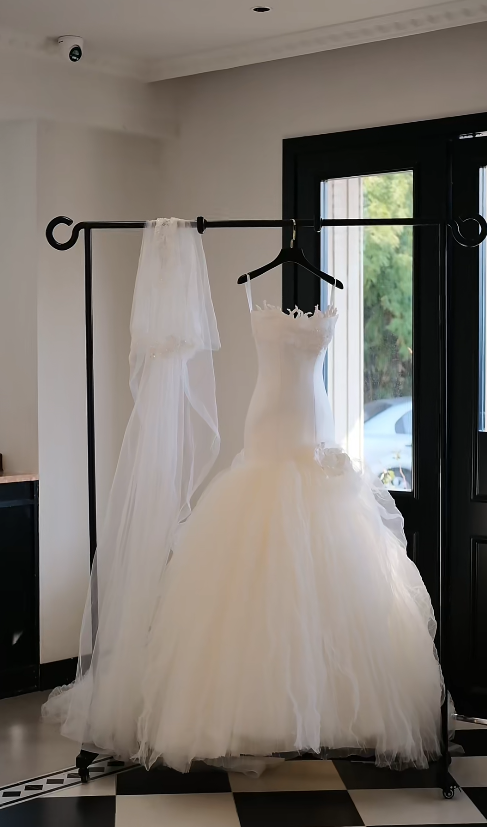 Robe de bal bustier intemporelle Robe de mariée longue en tulle Robe de mariée blanche DP05575