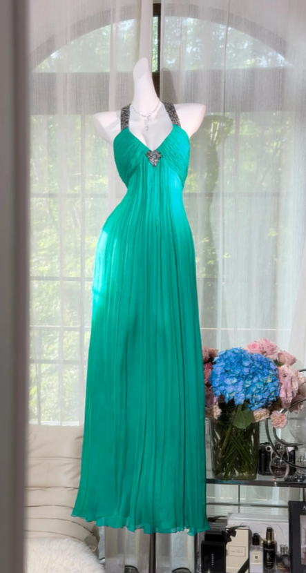 Chic Halter Sheath Chiffon Long Evening Dress Emerald Prom Dress DP05595