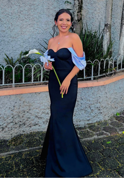 Wunderschönes schulterfreies Meerjungfrauen-Abendkleid aus Satin, schwarzes Hochzeitsgastkleid DP05608
