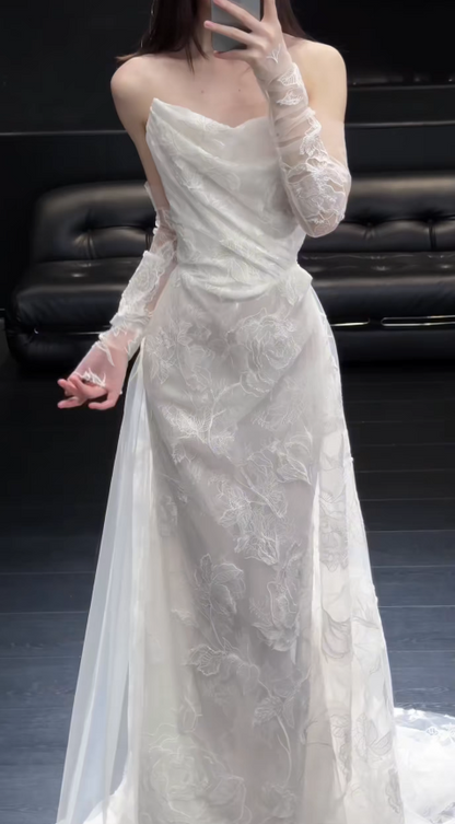Zeitloses trägerloses Etui-Brautkleid aus Tüll, Brautkleid Weiß DP05619