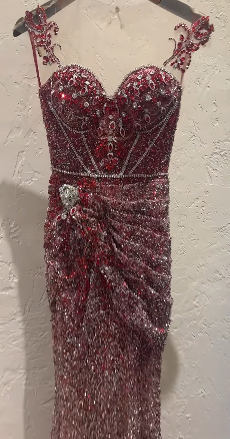 Superbe Robe de Soirée Longue Fourreau en Tulle Perlé à Bretelles, Robe de Bal Bourgogne DP05628