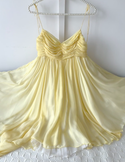 Wunderschönes Spaghettiträger-Geburtstagskleid Etui Chiffon Perlen Kurz Cocktailkleid Gelbes kurzes Ballkleid DP05630