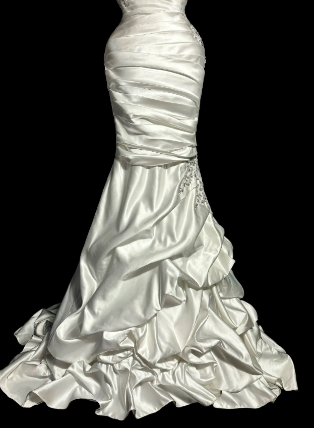 Chic Sweetheart Mermaid Satin Beaded Long Evening Dress White Prom Dress DP05632