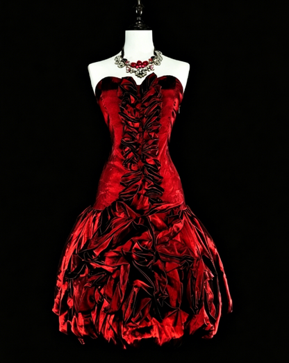 Mignonne Robe Courte de Bal A-ligne en Satin Sans Bretelles, Robe d'Anniversaire sans Manches, Robe de Cocktail Bourgogne DP05650