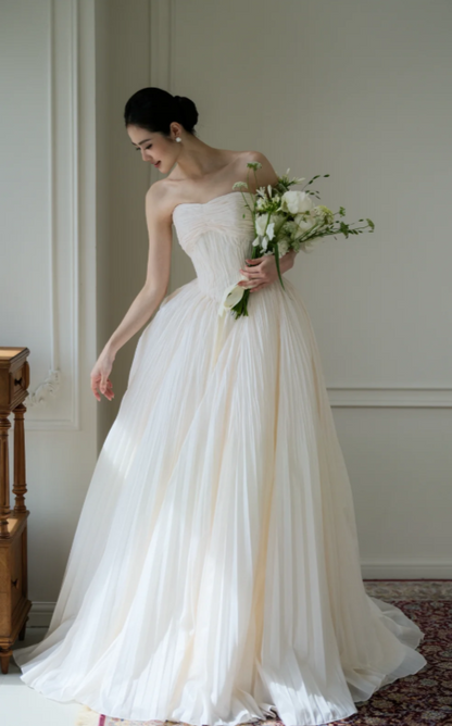 Elegantes, trägerloses A-Linien Brautkleid aus Tüll, ärmellos, Hochzeitskleid Weiß DP05653