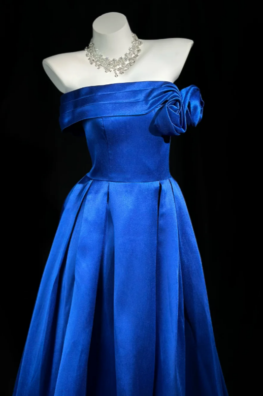 Wunderschönes trägerloses A-Linien-Abendkleid aus Satin, blaues Ballkleid DP05667
