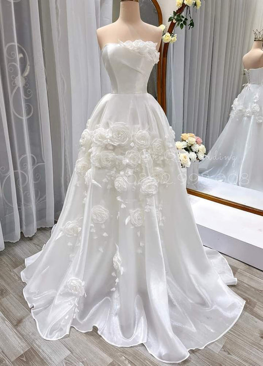 Timeless White Wedding Dress Strapless A-Line Bridal Gown Chiffon Appliques Bridal Dress DP05720