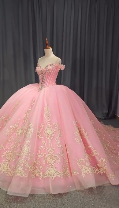 Feenhaftes schulterfreies Ballkleid Quinceanera-Kleid Tüll Perlenbesatz Rosa Sweet 16 Kleid DP05750