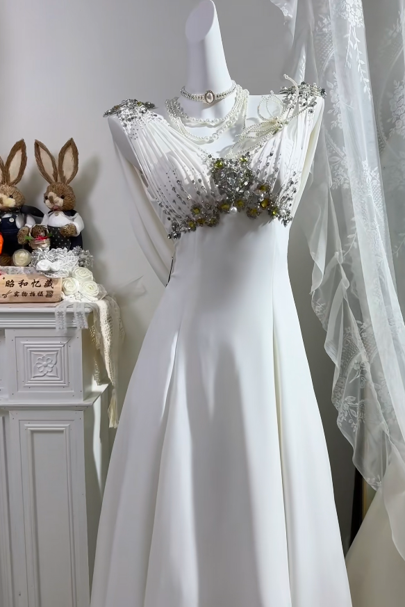 Classy V-neck A-Line Wedding Dress Chiffon Bridal Dress White Bridal Gown DP05797