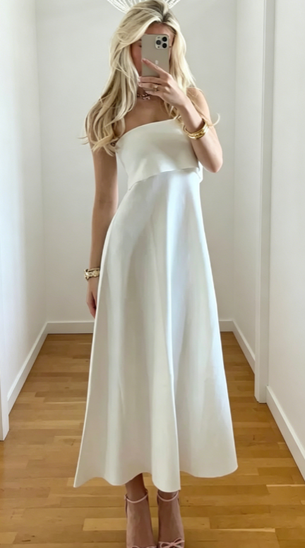 Einfaches weißes Urlaubskleid trägerloses Hochzeitsgastkleid Scheide Chiffon-Abendkleid DP05800