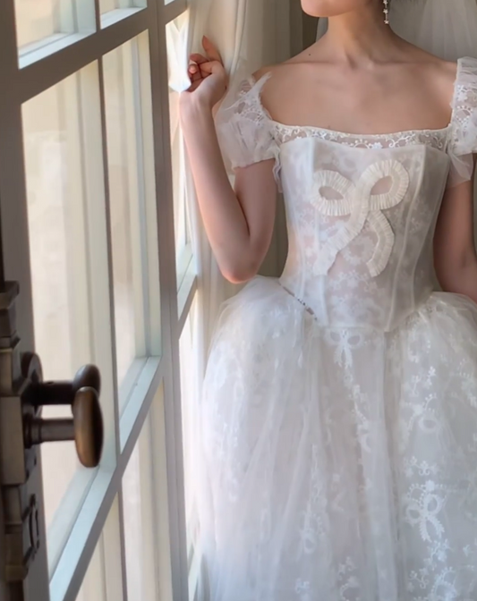 Modest Square A-Line Wedding Dress Lace Applique Bridal Gown White Bridal Dress DP05823