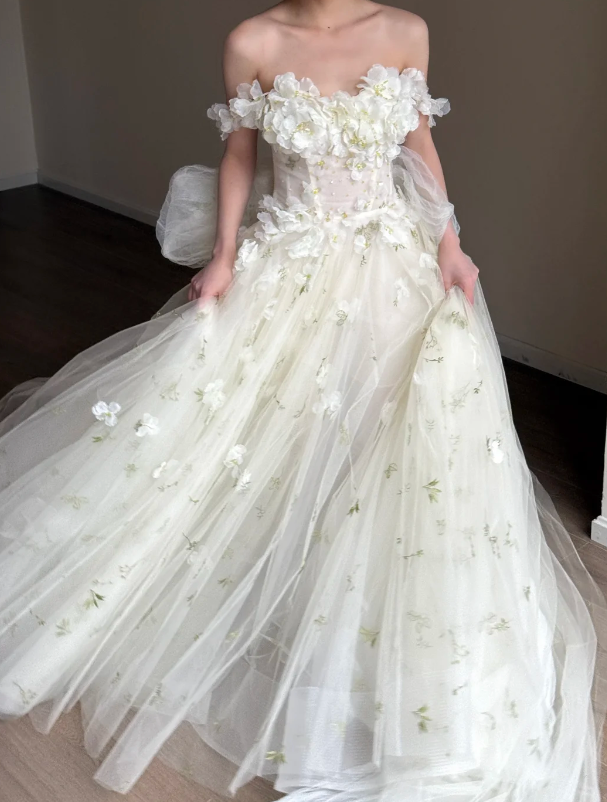 Modest Off-shoulder A-Line Wedding Dress Tulle Applique Bridal Gown White Bridal Dress DP05824