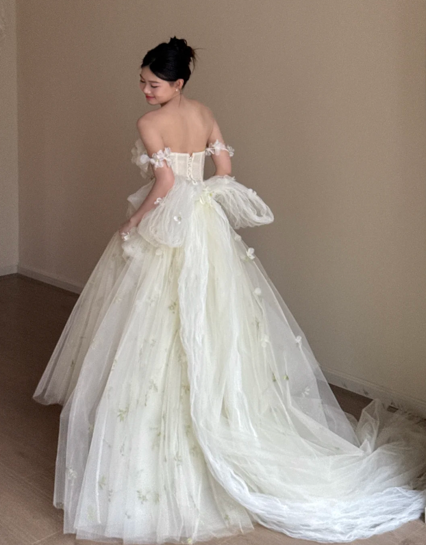 Modest Off-shoulder A-Line Wedding Dress Tulle Applique Bridal Gown White Bridal Dress DP05824