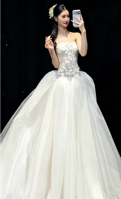 Modest Strapless A-Line Wedding Dress Tulle Applique Bridal Gown White Bridal Dress DP05827
