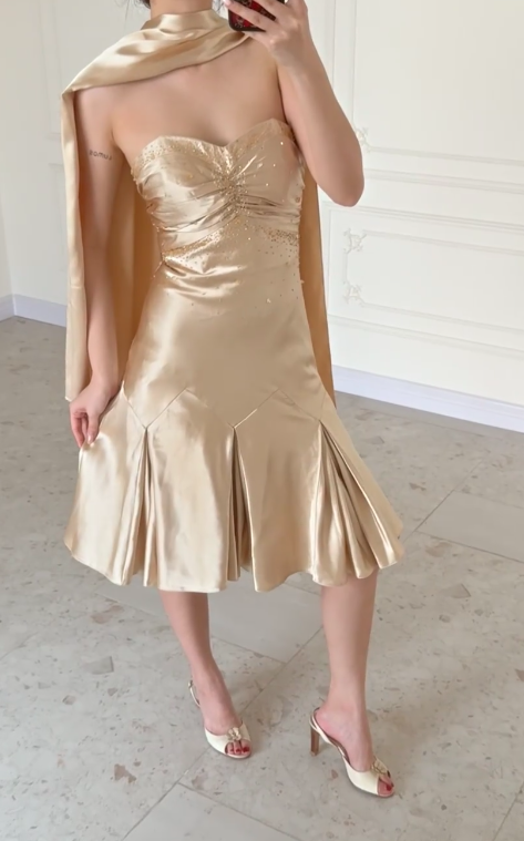 Chic Light Gold Birthday Dress Sweetheart A-line Satin Homecoming Dress DP05930