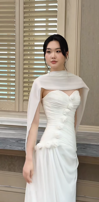 Elegant White Wedding Dress Sweetheart Sheath Bridal Dress Chiffon Bridal Gown DP06013