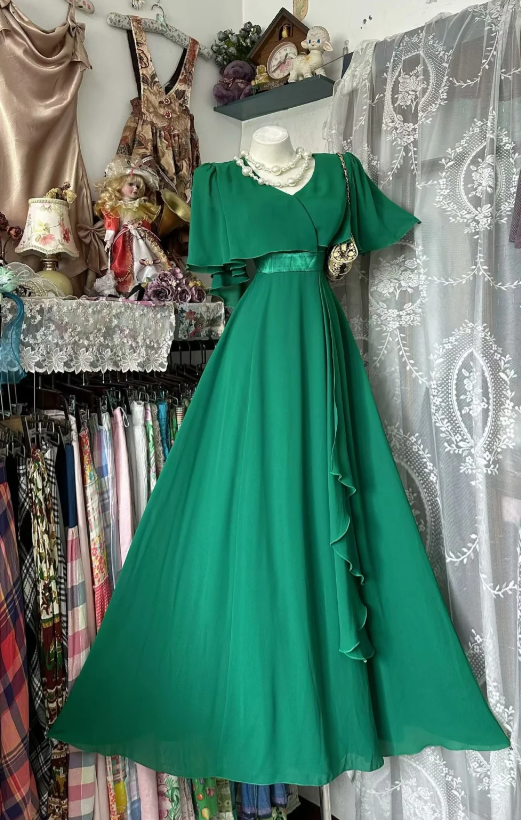 Elegant  A-Line Chiffon Green Mother of Bridal Dress DP06024