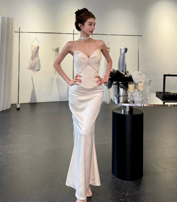 Chic White Long Evening Dress Sweetheart Sheath  Prom Dress Satin Formal Dress DP06081