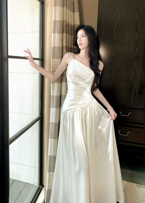 Glam One-shoulder Sheath Satin Long Evening Dress White Prom Dress DP06107