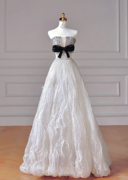 Modest Strapless White Wedding Dress Tulle Bridal Dress A-Line Bridal Gown DP06121