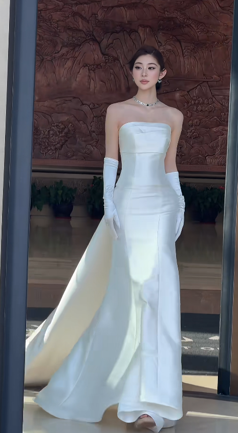 Simple Strapless Sheath Wedding Dress White Bridal Gown Satin Bridal Dress DP06221