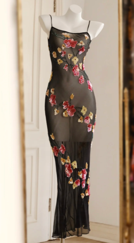 Chic Spaghetti Straps Sheath Chiffon Long Evening Dress Black Prom Dress DP06281