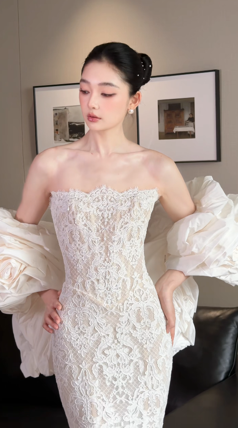 Simple Strapless Mermaid Wedding Dress Lace Bridal Dress White Sleeveless Bridal Gown DP06407