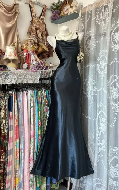 Chic Black Prom Dress Spaghetti Straps Sheath Chiffon Long Evening Dress DP06436