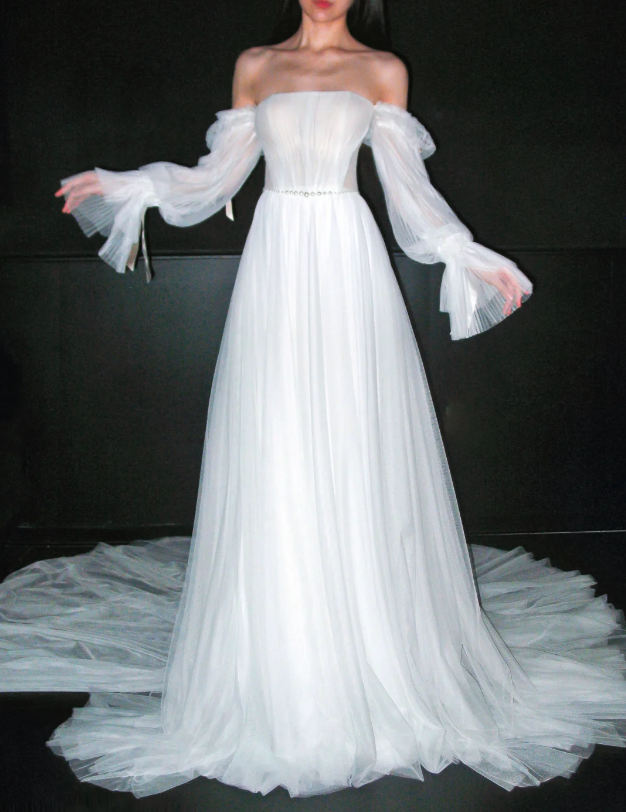 Chic White Sheath Tulle Wedding Dress for Bride DP06626