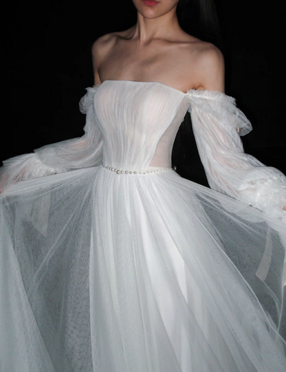 Chic White Sheath Tulle Wedding Dress for Bride DP06626
