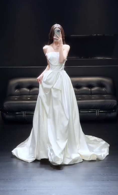 Chic White A-Line Satin Wedding Dress for Bride DP06632