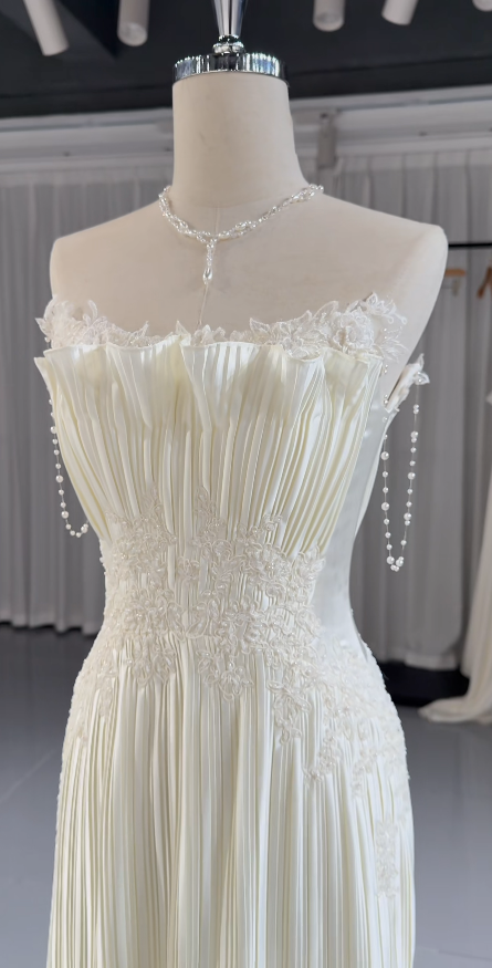 Chic White A-Line Satin Wedding Dress for Bride DP06635
