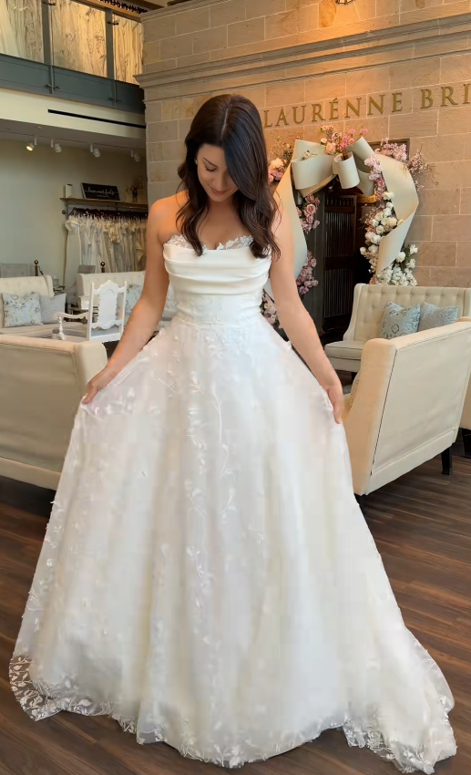 Simple A-Line Birdal Gown White Wedding Dress DP06883